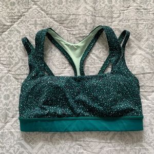 Lululemon sports bra